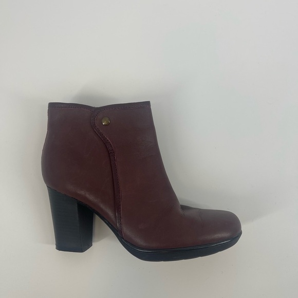 Clarks Halia Perch Burgundy Leather Ankle Booties 6.5M Comfy Red Boots  (SB4#5) - Picture 1 of 6